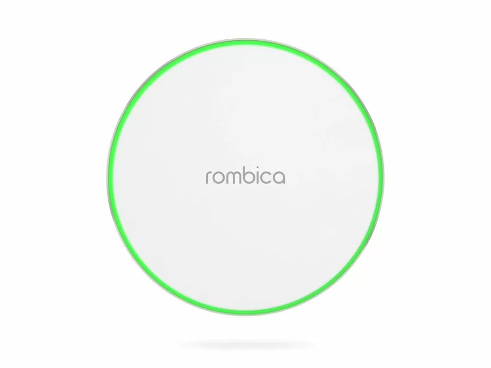 Беспроводное зарядное устройство NEO Core Quick c быстрой зарядкой с логотипом Rombica