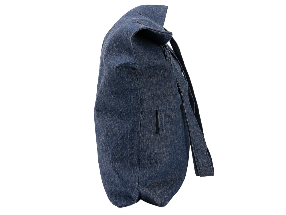 Сумка из переработанной джинсовой ткани Кирк с передним карманом на молнии